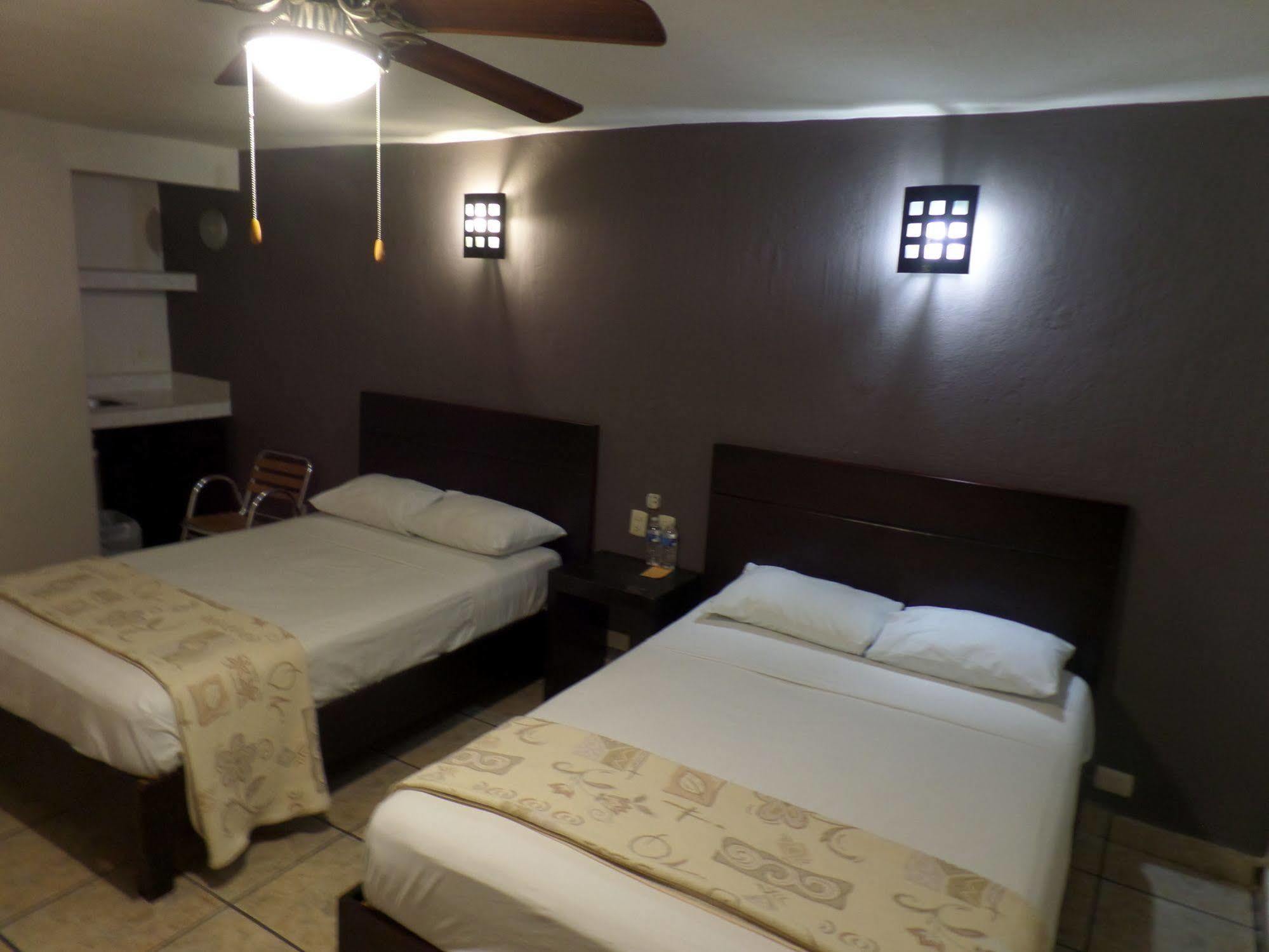 Uke Inn Hotel&Suites Xamaipak Tuxtla Gutiérrez Eksteriør bilde