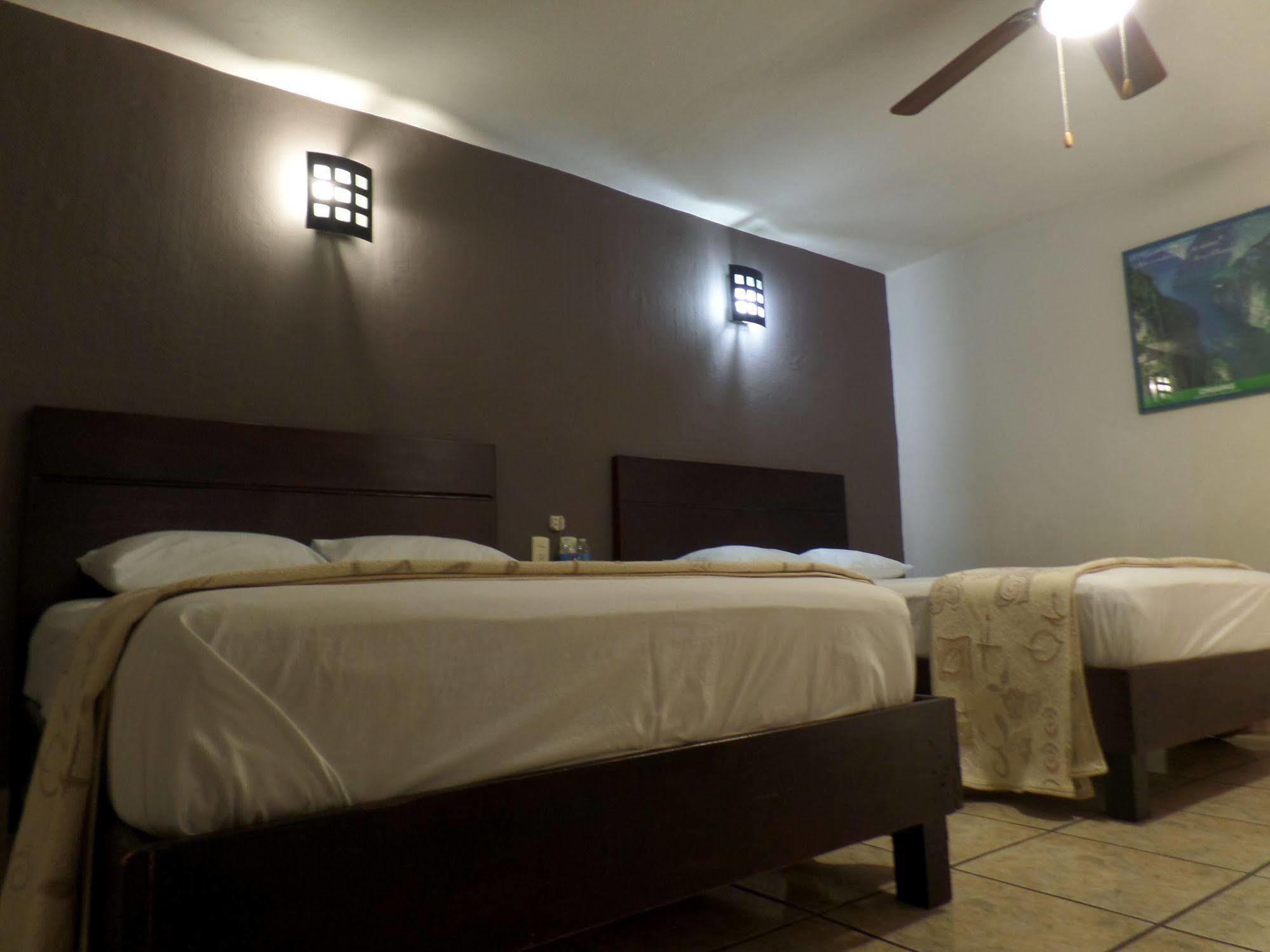 Uke Inn Hotel&Suites Xamaipak Tuxtla Gutiérrez Eksteriør bilde